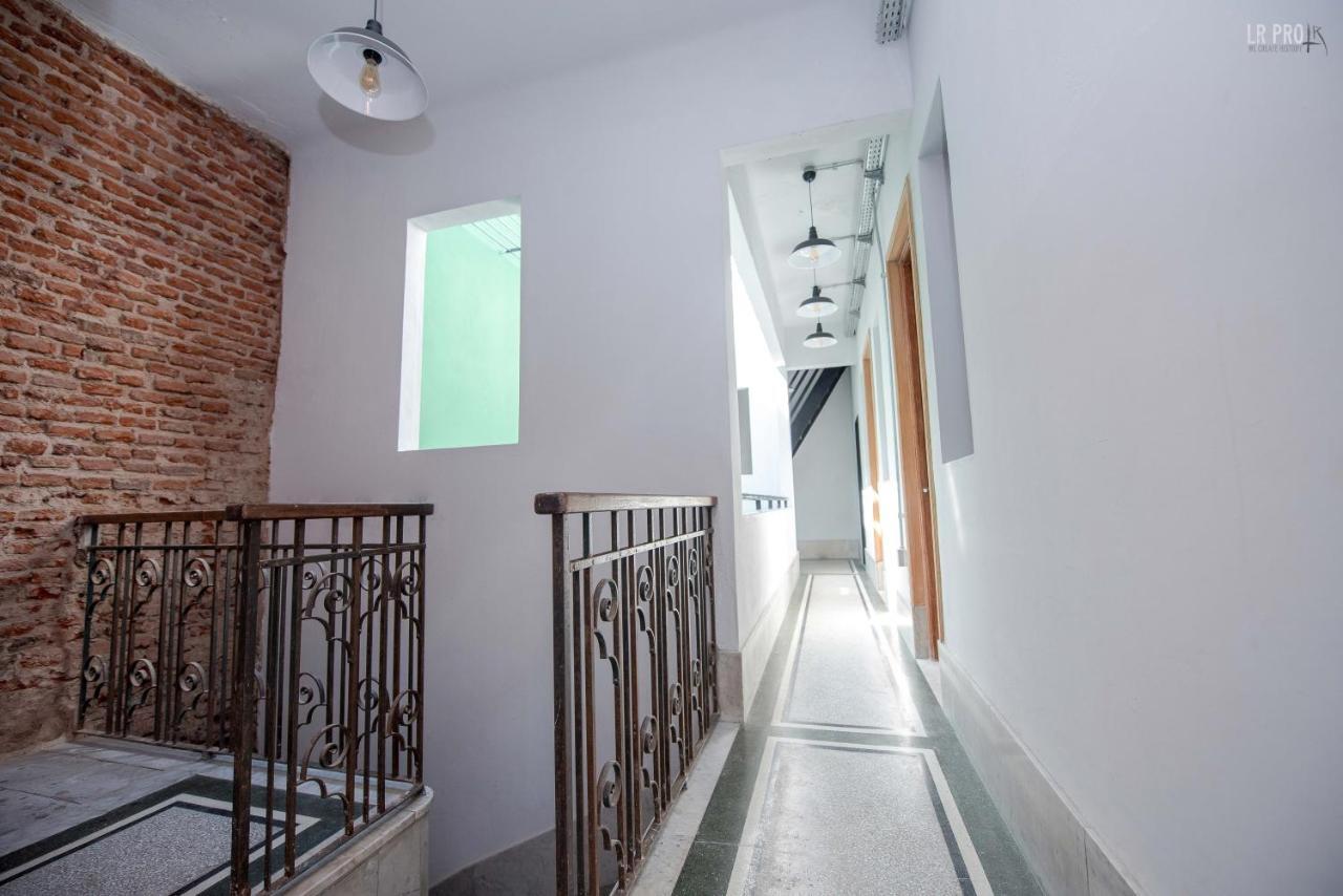 Ahiva Espacio Temporal Montevideo Extérieur photo